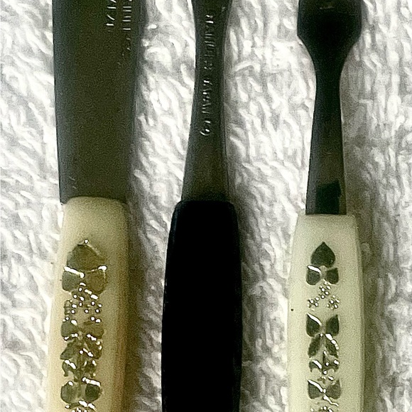 MATCHING LOT OF ‘18’ MID-CENTURY, APPETIZER FORKS, KNIVES, & PICKS (6-FULL SETS) - Picture 2 of 6